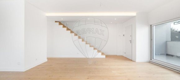 3 bedrooms House in Oeiras, Portugal No. 167258 9