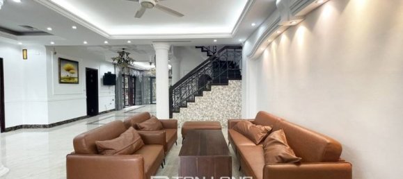 5 bedrooms House in Tay Ho, Vietnam No. 626 2