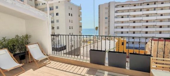 2 bedrooms Penthouse in Fuengirola, Spain No. 177614 2