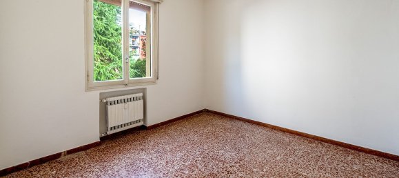 3 Schlafzimmer Wohnung in Modena, Italy, Nr. 365277 9
