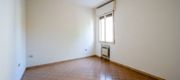 3 Schlafzimmer Wohnung in Modena, Italy, Nr. 365277 11
