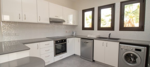3 غرف نوم عقار تجاري في Kouklia, Cyprus رقم 9601 5