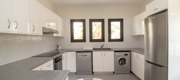 3 غرف نوم عقار تجاري في Kouklia, Cyprus رقم 9601 8