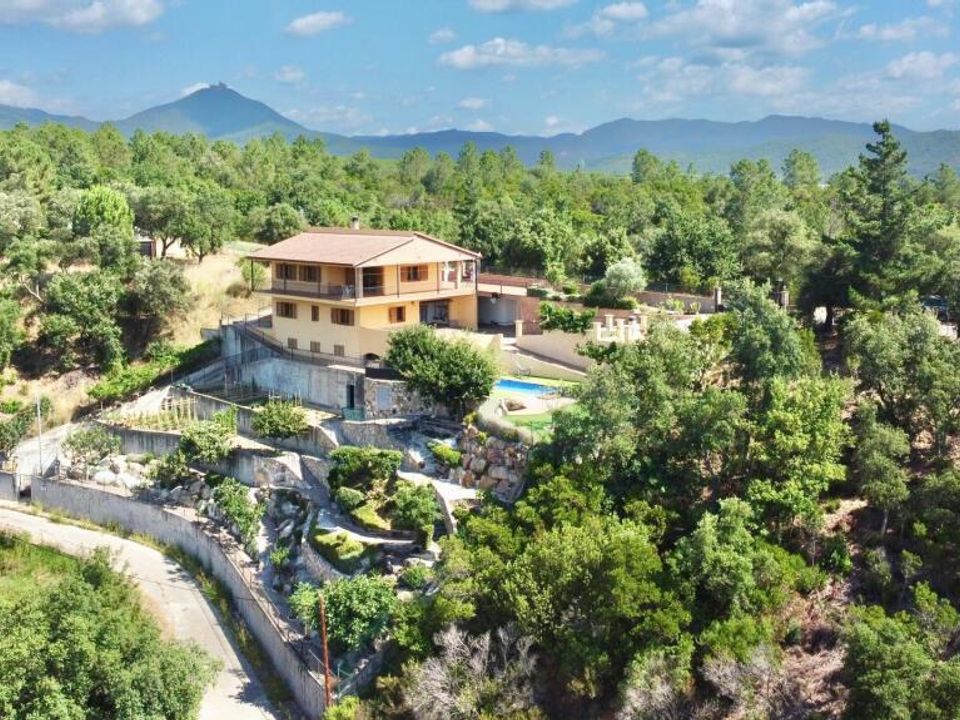 Villa de 5 dormitorios en Riells i Viabrea, Spain No. 179117