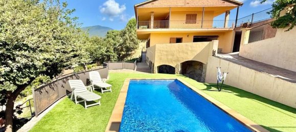 Villa de 5 dormitorios en Riells i Viabrea, Spain No. 179117 9