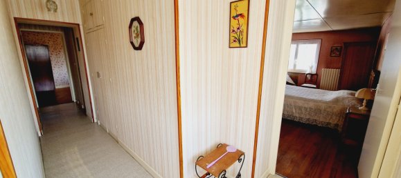 4 Schlafzimmer Haus in Melay, France, Nr. 251841 12