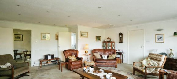 3 bedrooms Bungalow in Hastings, United Kingdom No. 10504 2