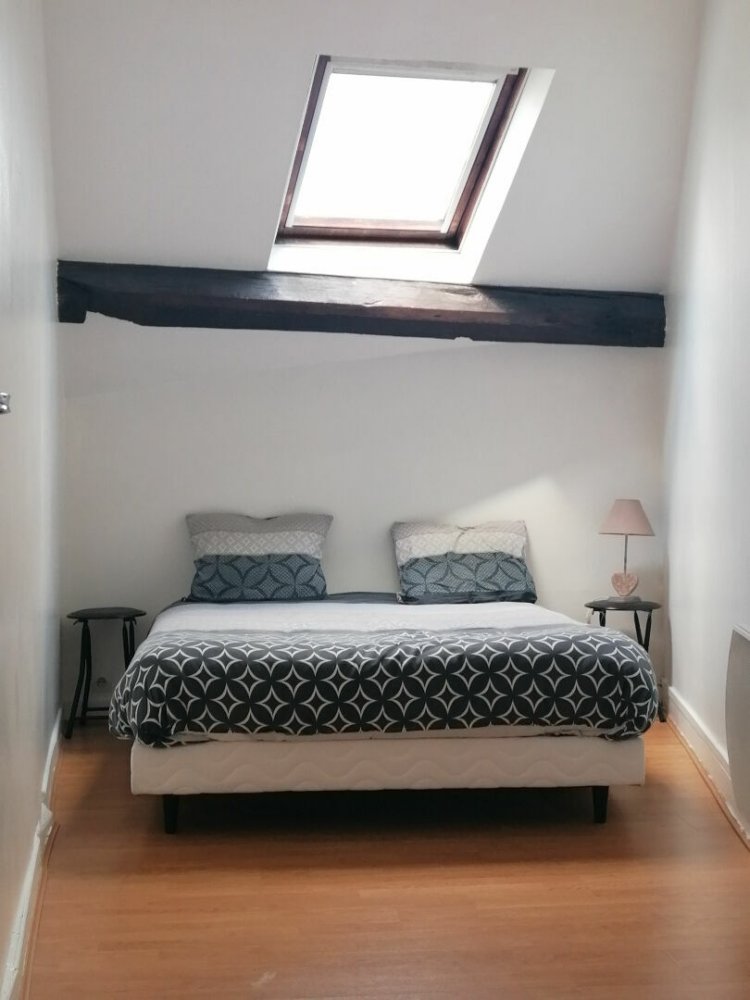 1 bedroom Apartment in Nogent-le-Roi, France No. 90145