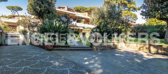 4 Schlafzimmer Villa in Rome, Italy, Nr. 129229 15