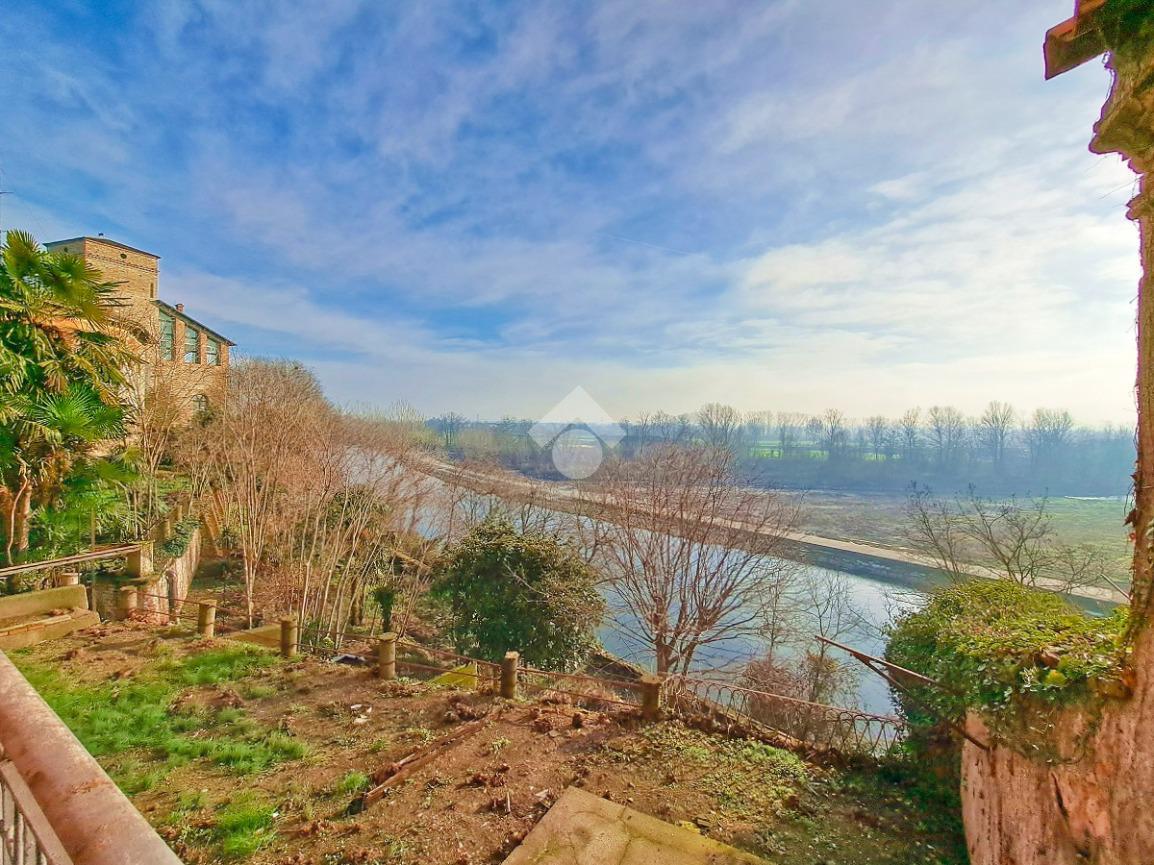 Casa de 8 divisões em Cassano d'Adda, Italy N.º 230729