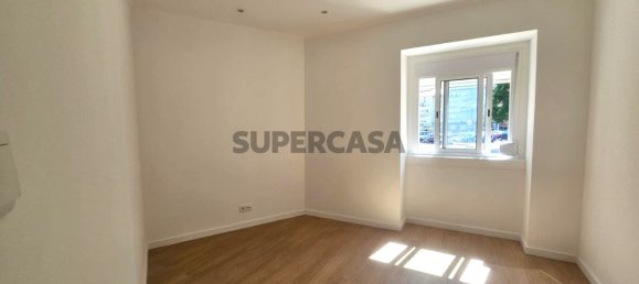2 Schlafzimmer Wohnung in Amadora, Portugal, Nr. 334227 5