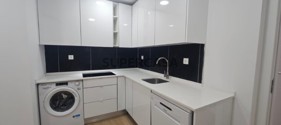 2 Schlafzimmer Wohnung in Amadora, Portugal, Nr. 334227 3