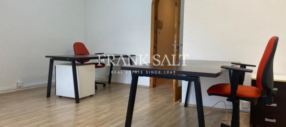 Bureau à Ta' Xbiex, Malta 75m² No. 12511 6