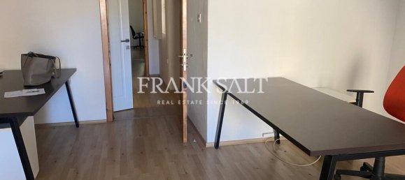 Bureau à Ta' Xbiex, Malta 75m² No. 12511 3