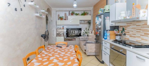 Квартира с 2 спальнями в Новате Миланезе, Италия № 346666 2