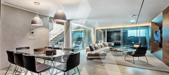 4 bedrooms Villa in Loule, Portugal No. 121981 3