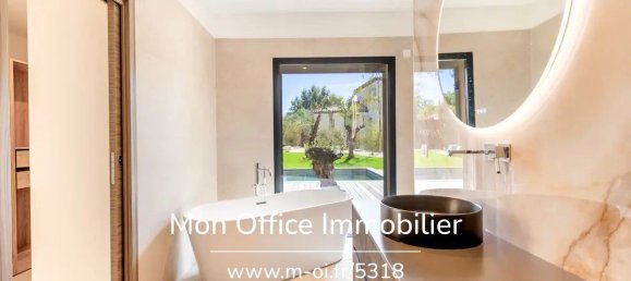 5 bedrooms Villa in Saint-Raphael, France No. 298825 9