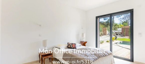 5 bedrooms Villa in Saint-Raphael, France No. 298825 8