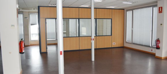 Bureau à Chartered Community of Navarre, Spain 157m² No. 87330 8