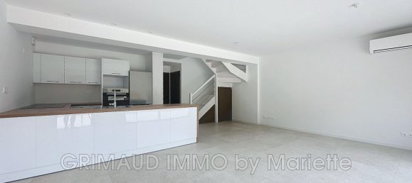 2 bedrooms House in Grimaud, France No. 331733 4