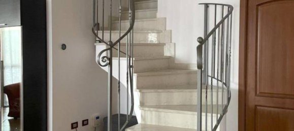 4 chambres Villa à Sant'Alessio con Vialone, Italy No. 59791 10