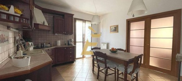 4 chambres Villa à Sant'Alessio con Vialone, Italy No. 59791 13