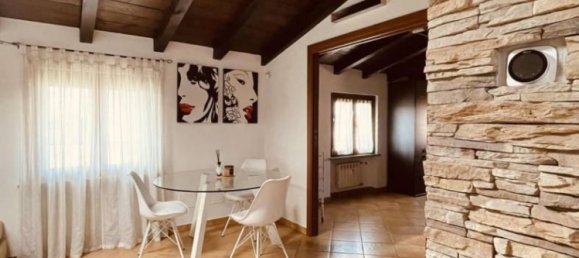 4 chambres Villa à Sant'Alessio con Vialone, Italy No. 59791 22