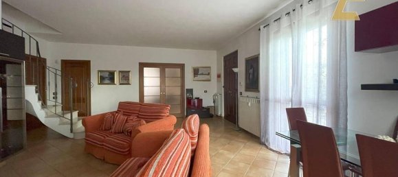 4 chambres Villa à Sant'Alessio con Vialone, Italy No. 59791 5