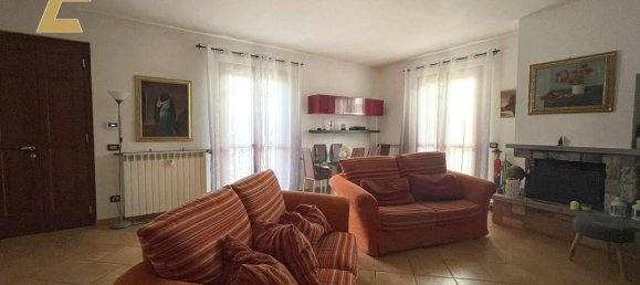 4 chambres Villa à Sant'Alessio con Vialone, Italy No. 59791 4