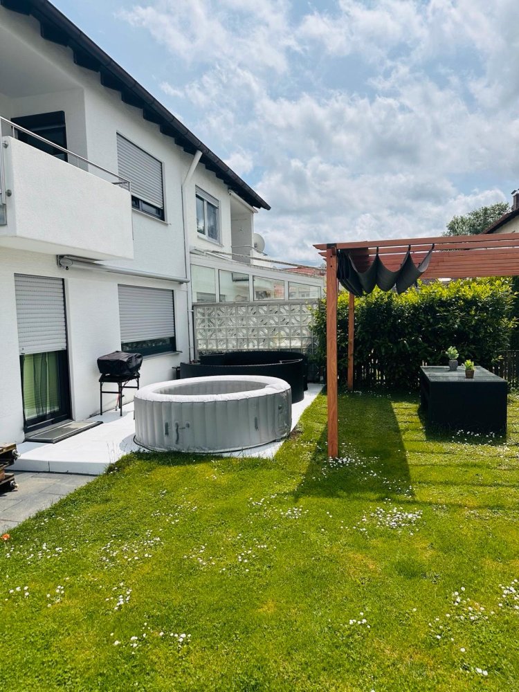 3 غرف نوم تاون هاوس في Neu-Ulm, Germany رقم 242309