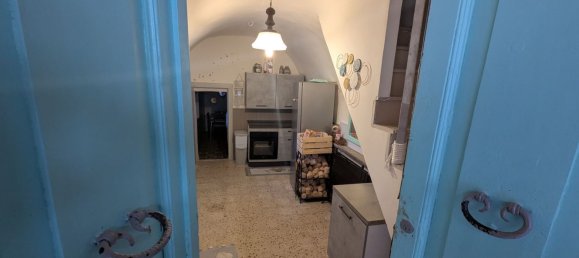 3 bedrooms House in Castel del Monte, Italy No. 315626 10