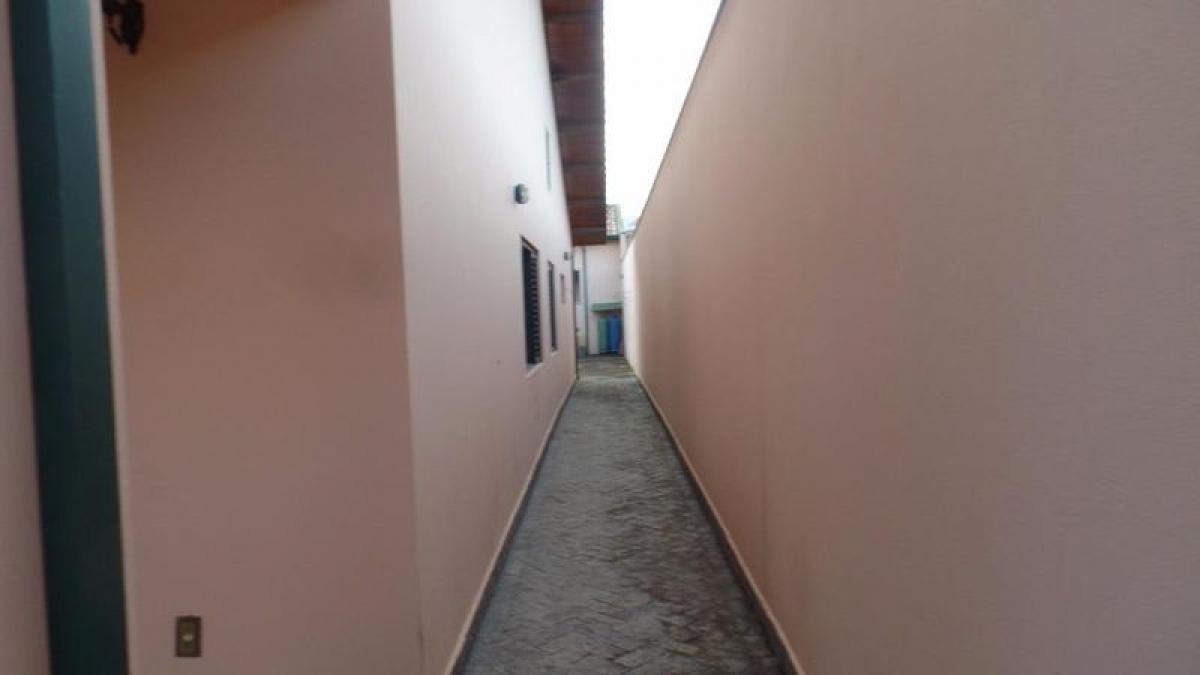 Casa de 3 dormitorios en Sao Paulo, Brazil No. 507821