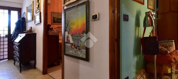 Квартира с 3 спальнями в Рим, Италия № 320845 4