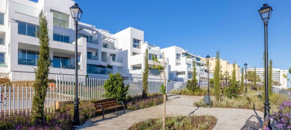 Apartamento de 2 dormitorios en Benalmádena, Spain No. 4377 18