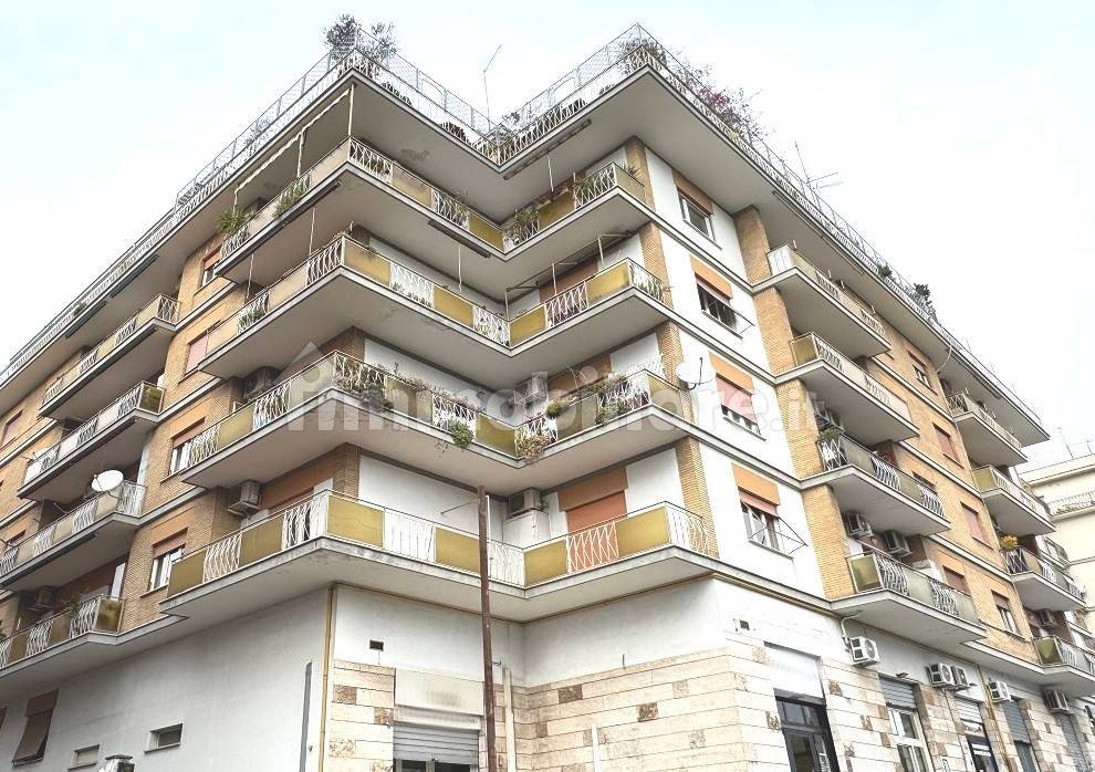 3 Schlafzimmer Wohnung in Rome, Italy, Nr. 206829