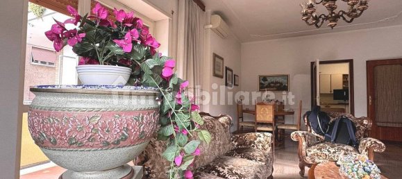 3 Schlafzimmer Wohnung in Rome, Italy, Nr. 206829 10