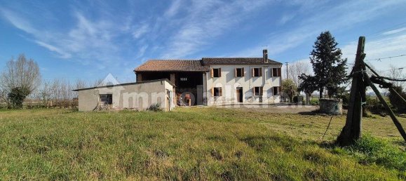 3 Schlafzimmer Haus in Montagnana, Italy, Nr. 108651 29