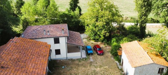 Вилла с 9 комнатами в Гвальдо Тадино, Италия № 275435 4