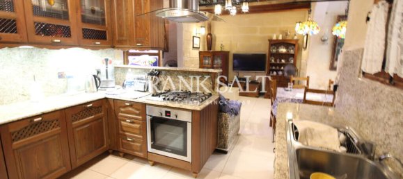 Таунхаус с 3 спальнями в Хамрун, Мальта № 1752 5