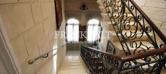 Таунхаус с 3 спальнями в Хамрун, Мальта № 1752 8