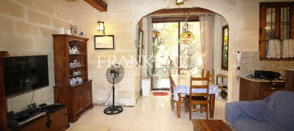 Таунхаус с 3 спальнями в Хамрун, Мальта № 1752 3