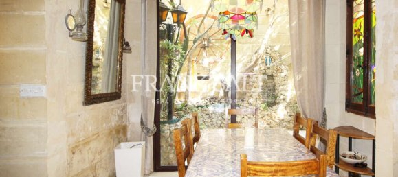 Таунхаус с 3 спальнями в Хамрун, Мальта № 1752 4