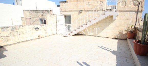 Таунхаус с 3 спальнями в Хамрун, Мальта № 1752 11