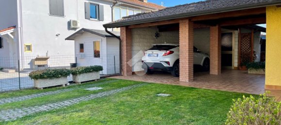 3 bedrooms Villa in Udine, Italy No. 52386 50