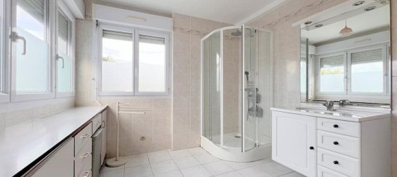 5 Schlafzimmer Haus in Saint-Nazaire, France, Nr. 100877 6