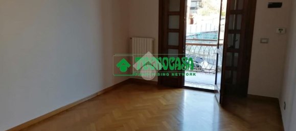 2-salle Appartement à Mercogliano, Italy No. 5767 2