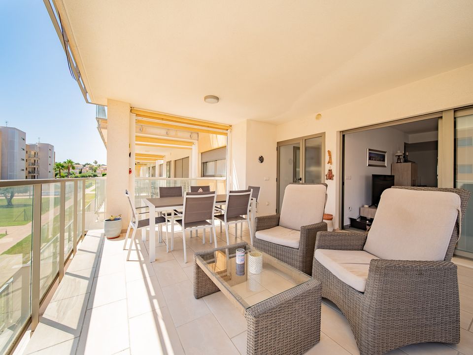 Квартира с 3 спальнями в Аликанте, Испания № 177349