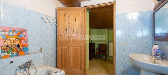4 Schlafzimmer Haus in Salvirola, Italy, Nr. 172040 26