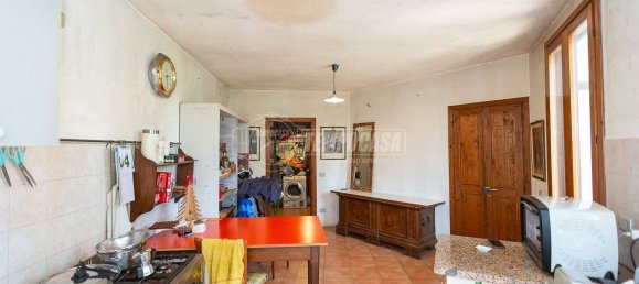 4 Schlafzimmer Haus in Salvirola, Italy, Nr. 172040 7
