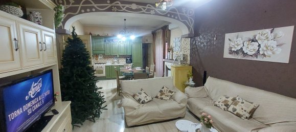 Квартира с 6 комнатами в Патерно, Италия № 48733 5